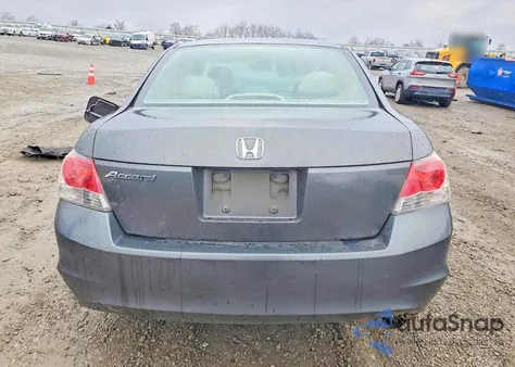 2010 Honda Accord Lxp z USA, uszkodzony, nr VIN 1HGCP2F42AA109409